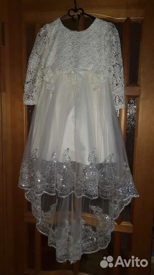 Нарядное платье