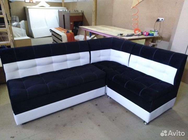 Кухонный уголок со спальным местом