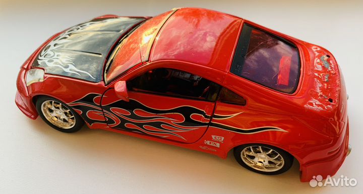 Модель Nissan 350Z