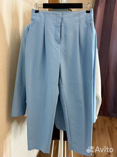 Брючный костюм женский 44