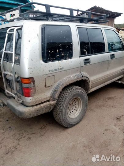 Isuzu Bighorn 2.8 AT, 1985, 297 000 км