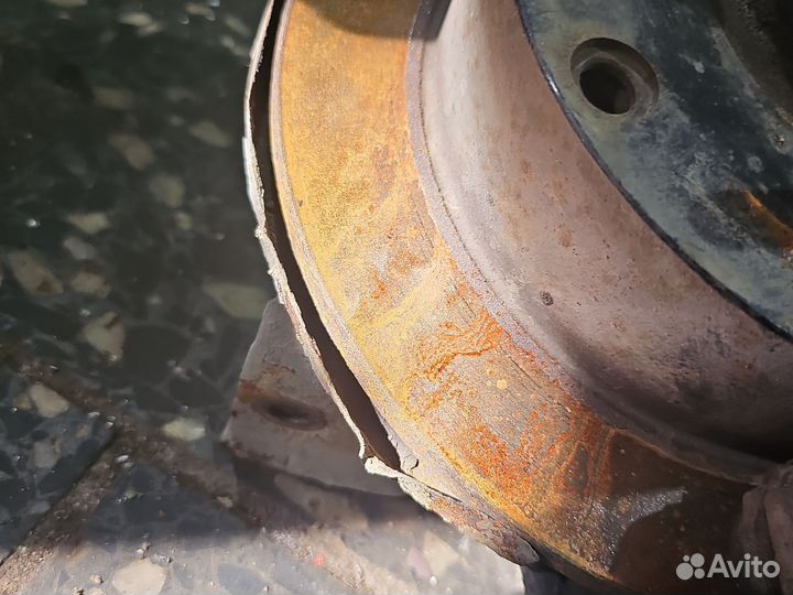 Диски тормозные зад Mitsubishi lancer 9