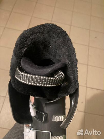 Детские горнолыжные ботинки Elan18.5, Salomon 23.5