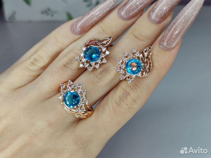 Комплект украшений с камнями