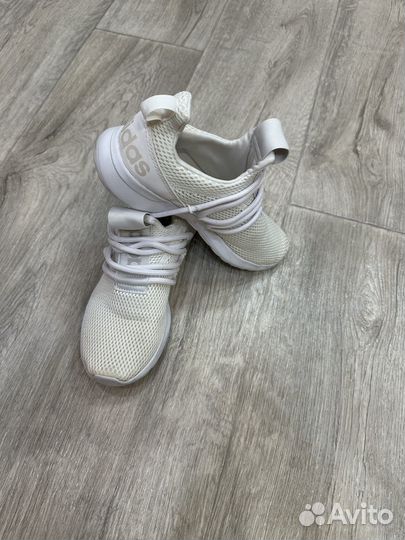 Кроссовки adidas