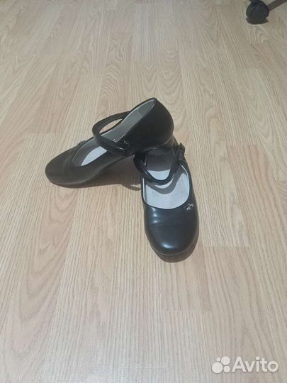 Туфли для девочки
