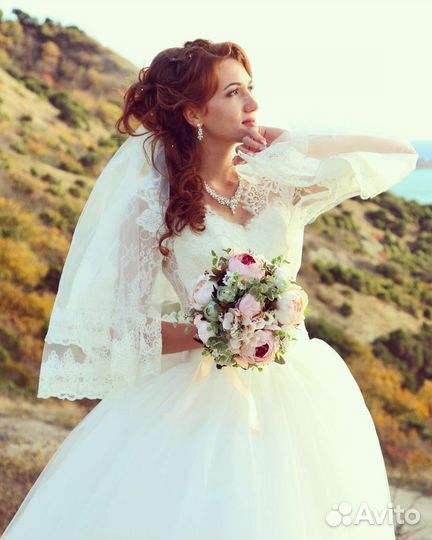 Свадебное платье