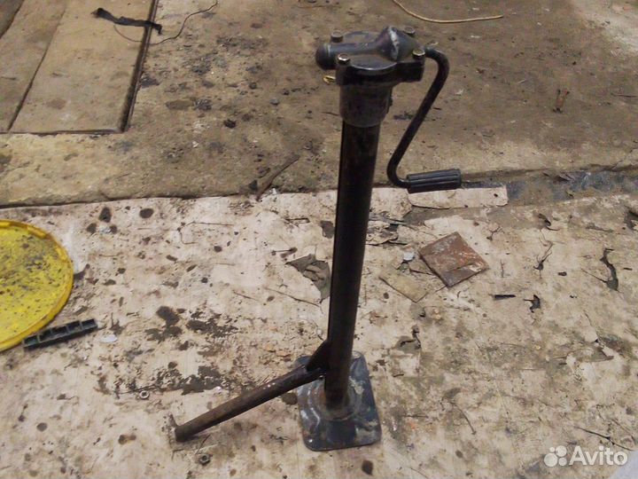 Домкрат газ 24