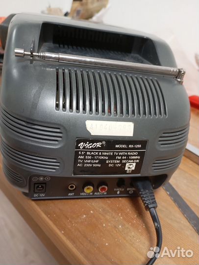 Винтажный мини телевизор