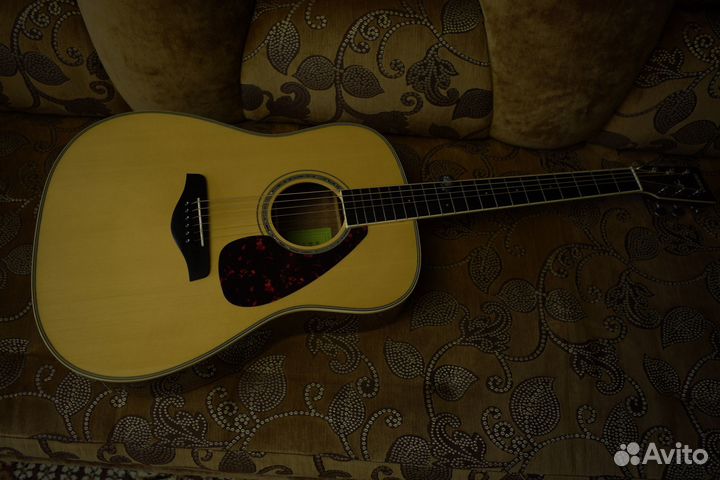 Акустическая гитара yamaha fg830