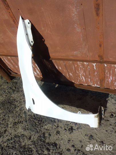 Kia Rio 4 крыло правое переднее белый оригинал