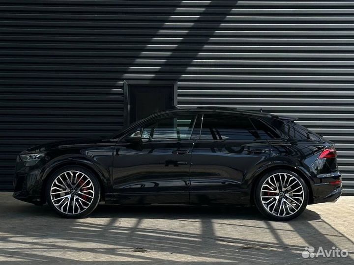 Audi SQ8 4.0 AT, 2024