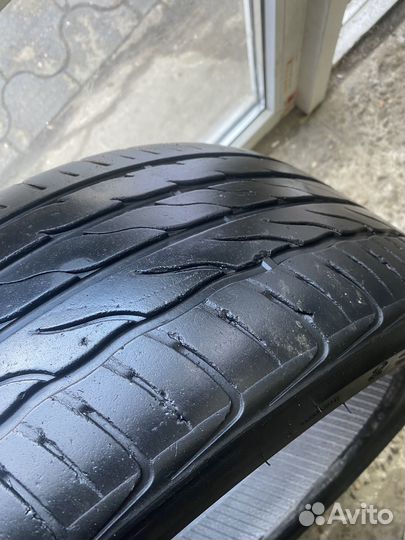 Farroad FRD26 235/40 R19 95W