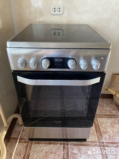 Плита электрическая Hotpoint Ariston