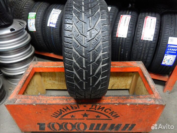 Tigar Winter 235/45 R18