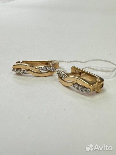 Серьги с синтетическим камнем Золото