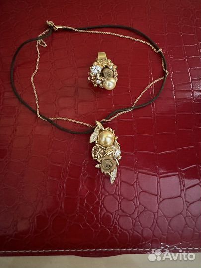 Украшение на шею и на руку