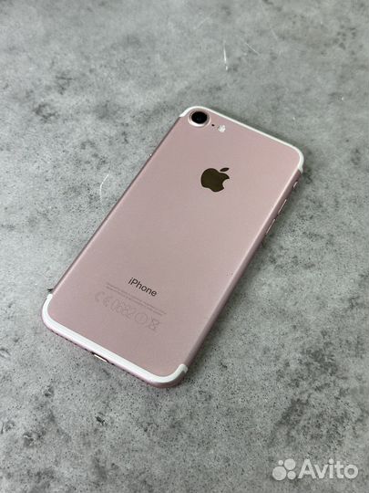 iPhone 7 (128Gb) Розовый