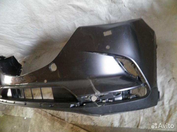 Передний бампер Mazda CX92017