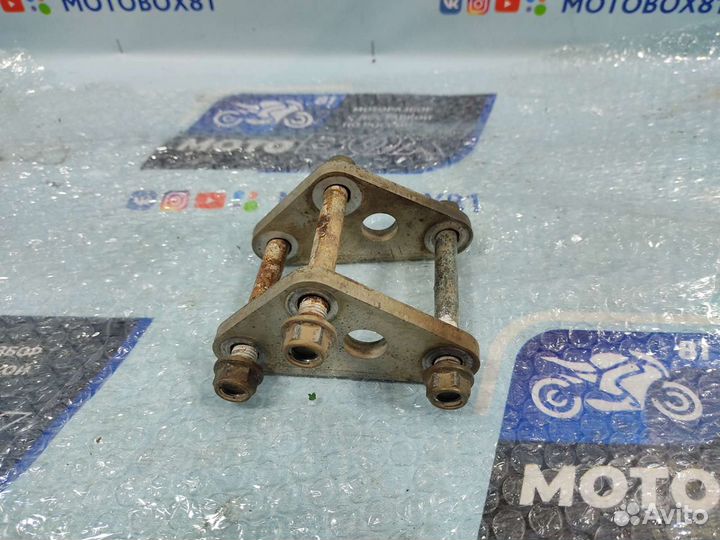 Крепление кронштейн двигателя KLX 250 2002г