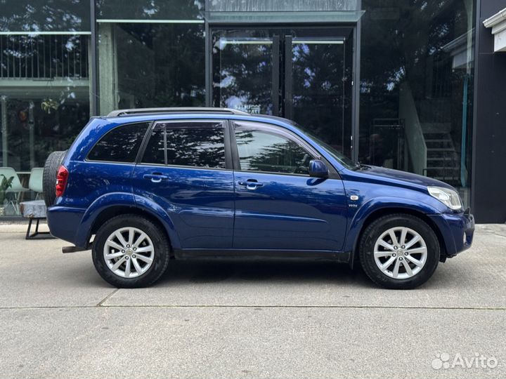 Toyota RAV4 2.0 AT, 2004, 331 000 км
