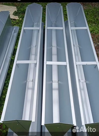 Бункерные кормушки для бройлеров