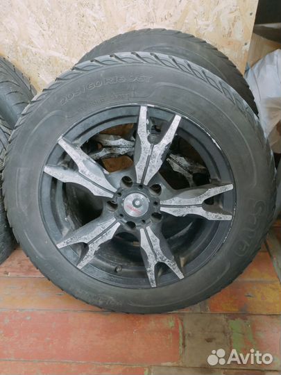 Bridgestone Blizzak LM-80 205/60 R16 24K