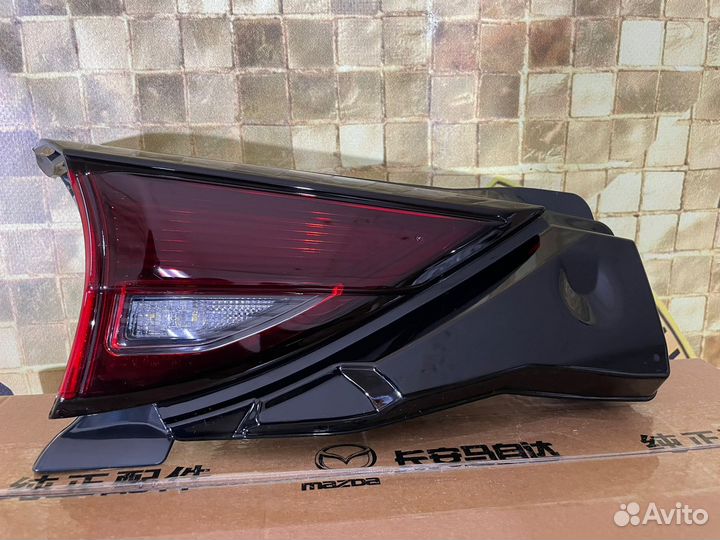 Фонарь задний внутренний левый Mazda CX-5 KF новый