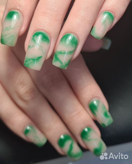 Маникюр и педикюр на дому