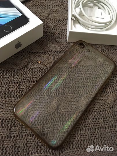 iPhone SE (2020), 128 ГБ