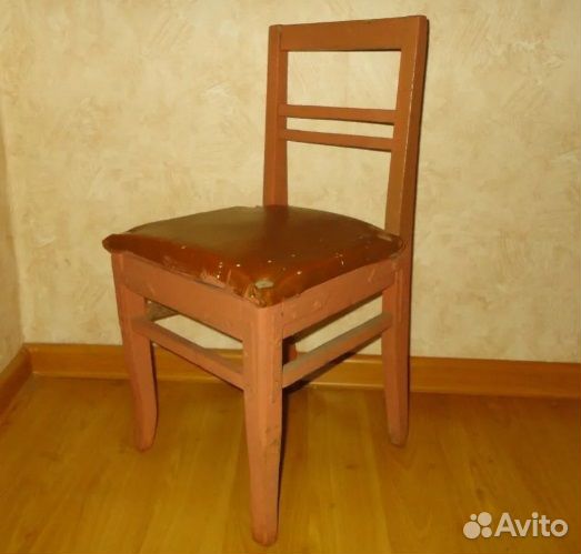 Маленький стул со спинкой СССР