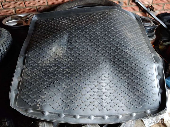 Коврик в багажник