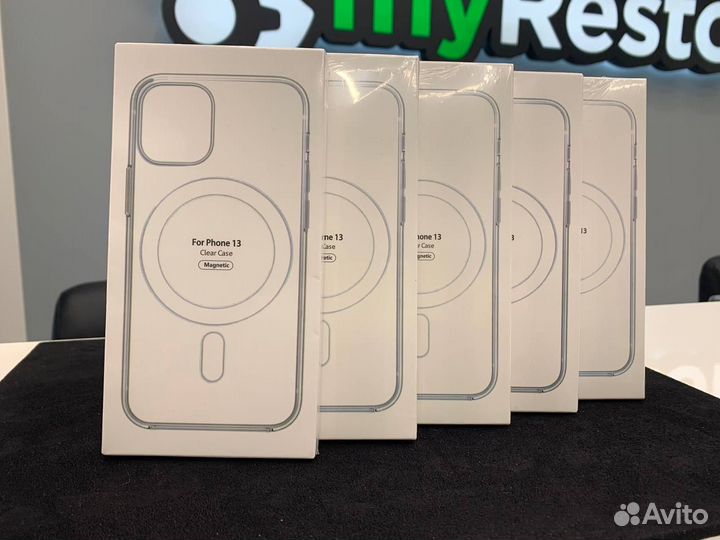 Чехол MagSafe на iPhone 13
