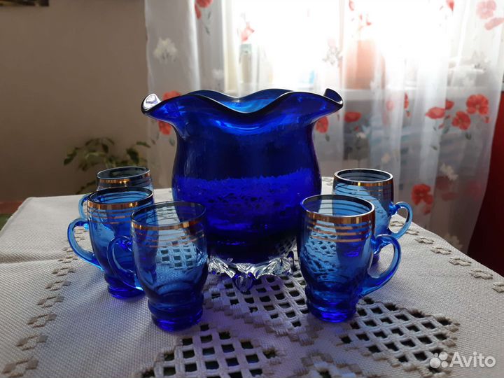 Цветное секло,хрусталь фруктовницы,конфетницы