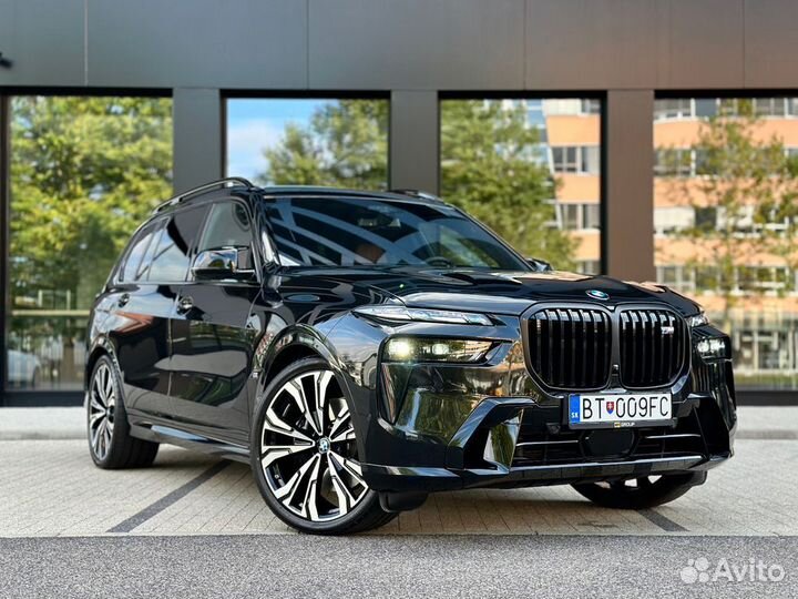 BMW X7 4.4 AT, 2023, 5 700 км