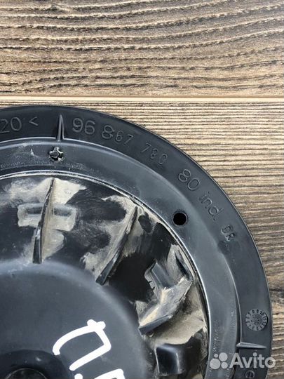 Проставка динамика передняя правая Peugeot 308 1.6