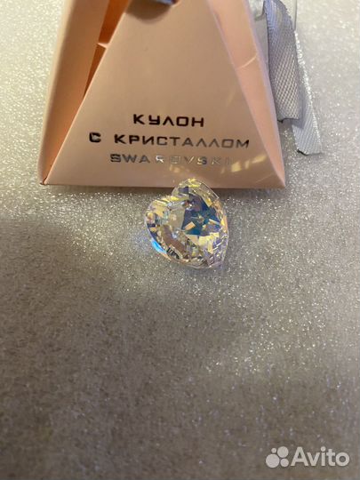 Кулон с кристаллом Swarovski