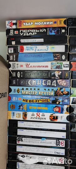 1000 видеокассет