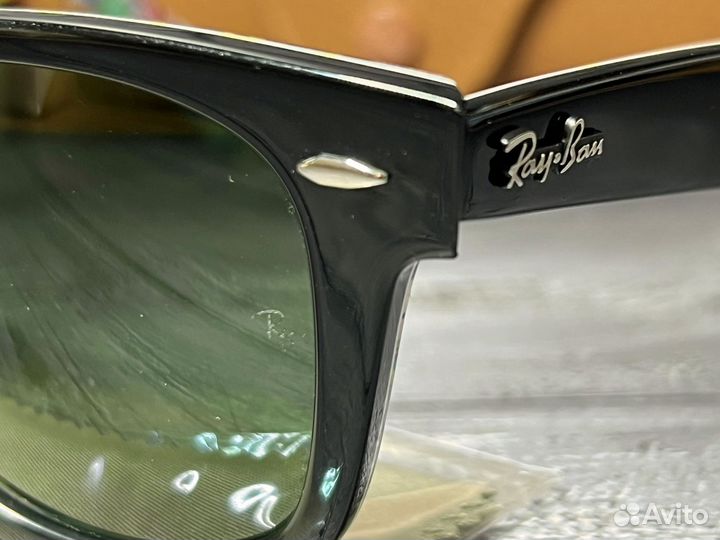 Солнцезащитные очки Ray-Ban Wayfarer