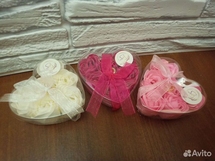 Мыльные розы сердце на 100 языках i love you