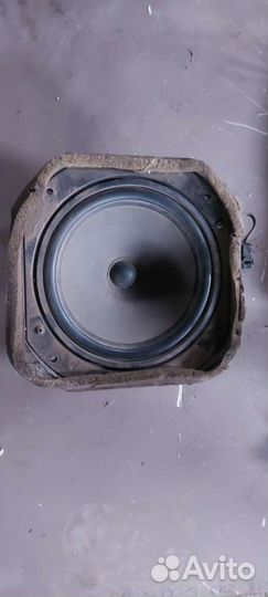 Динамик на Mercedes W140