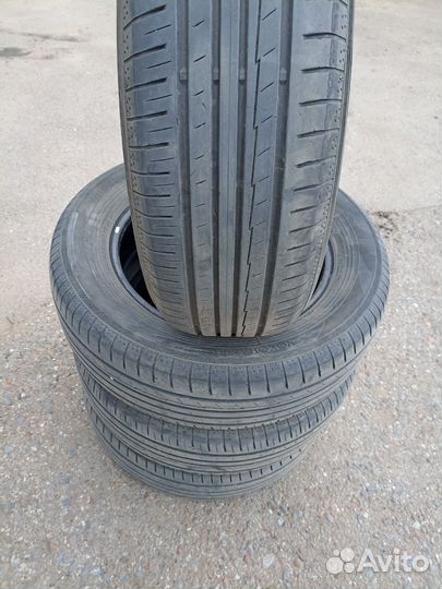 Yokohama BluEarth AE50 SUV 215/65 R17 99V