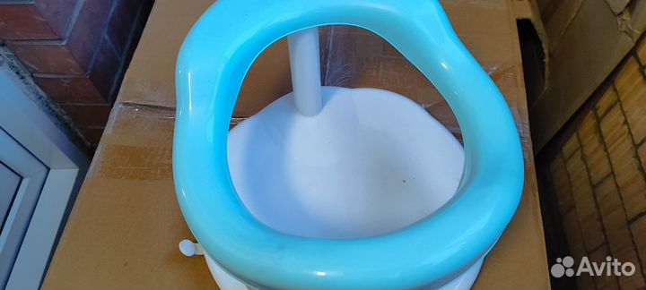 Стульчик для купания в ванной