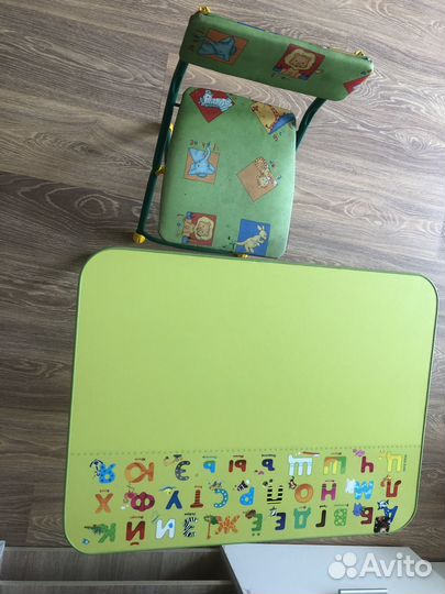 Детский стол и стул