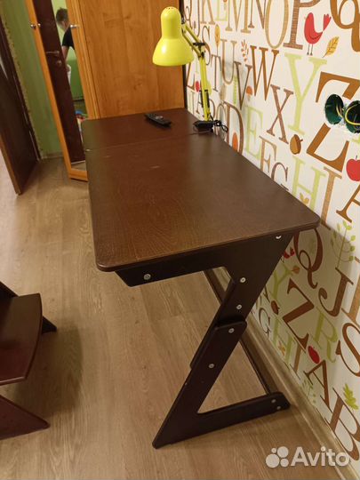 Стол письменный