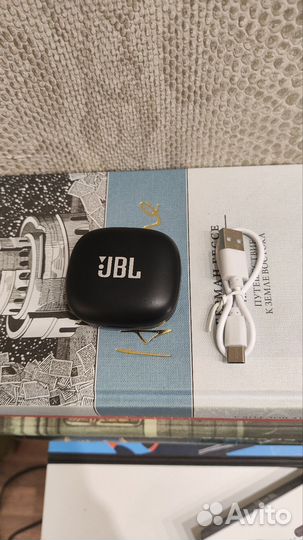 Беспроводные наушники jbl