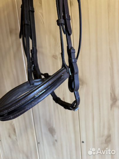 Уздечка для лошади