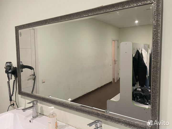 Зеркало настенное