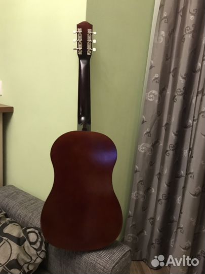 Акустическая гитара