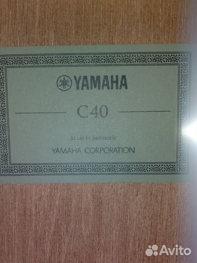 Классическая гитара yamaha c40